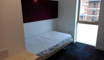 UNIVERSITY OF SUSSEX